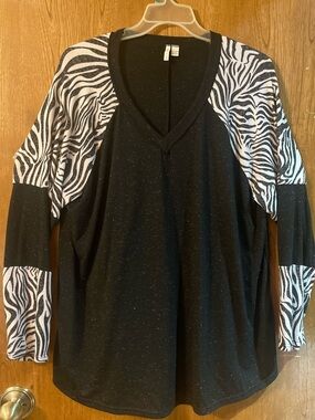 Cato Black Top with Black-and-White Zebra-Print Long Sleeves, PlusSize 22/24W